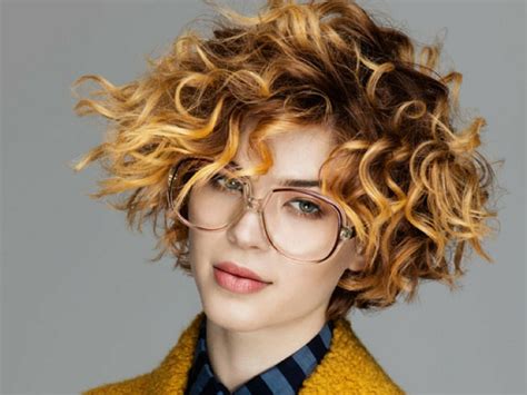 tagli capelli ricci corti|tendenze capelli ricci.